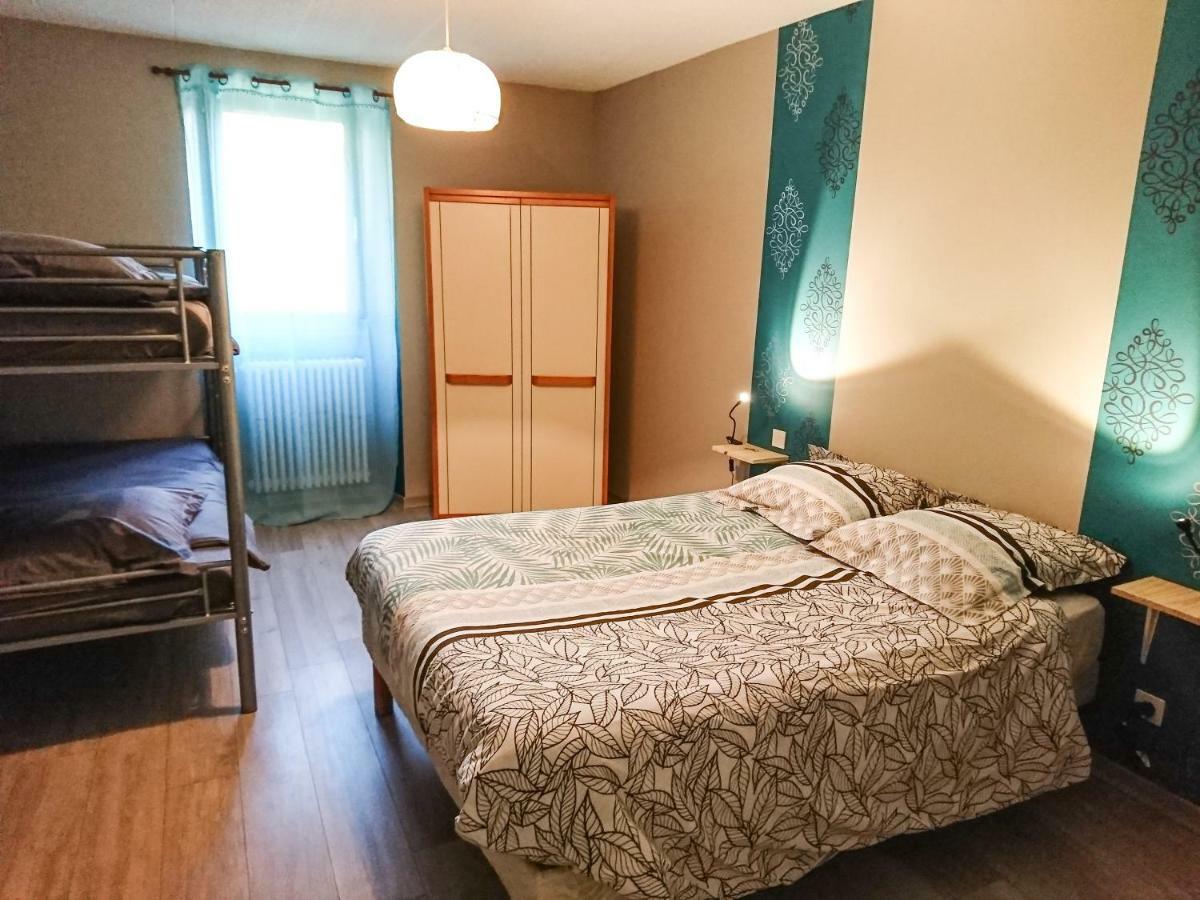 gite de 6 à 8 personnes la faviere Billecul Extérieur photo